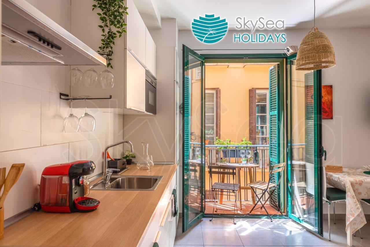 Skysea Holidays City Center Suites Málaga Buitenkant foto