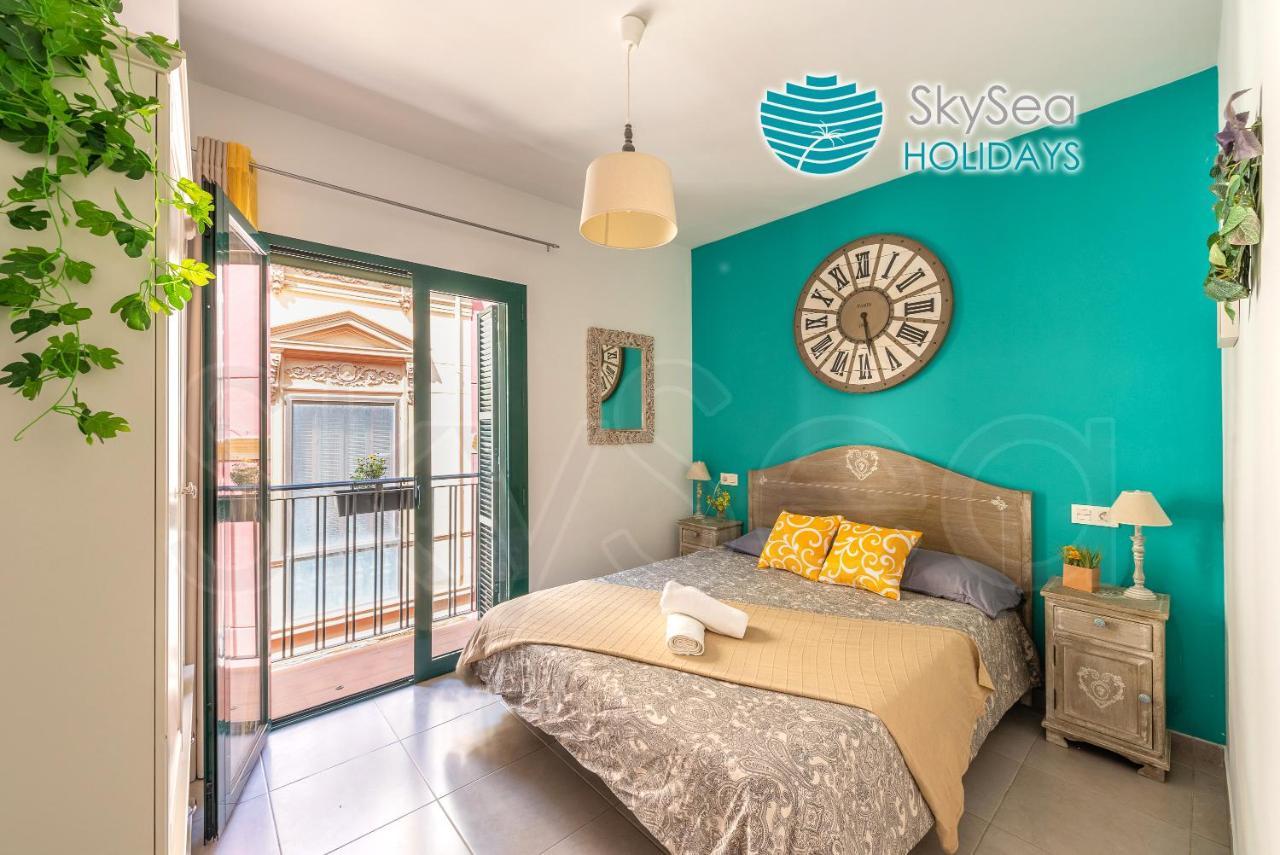 Skysea Holidays City Center Suites Málaga Buitenkant foto