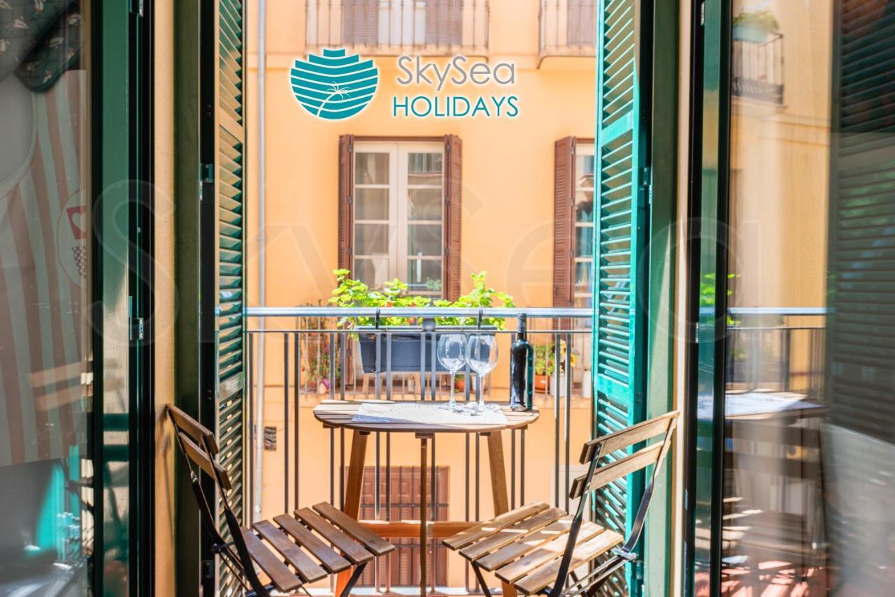 Skysea Holidays City Center Suites Málaga Buitenkant foto