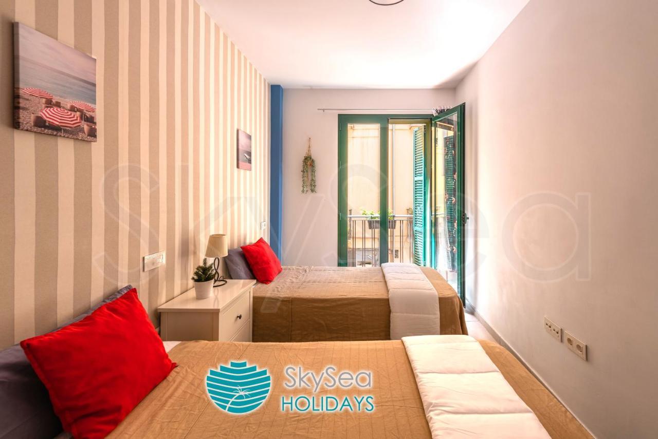 Skysea Holidays City Center Suites Málaga Buitenkant foto