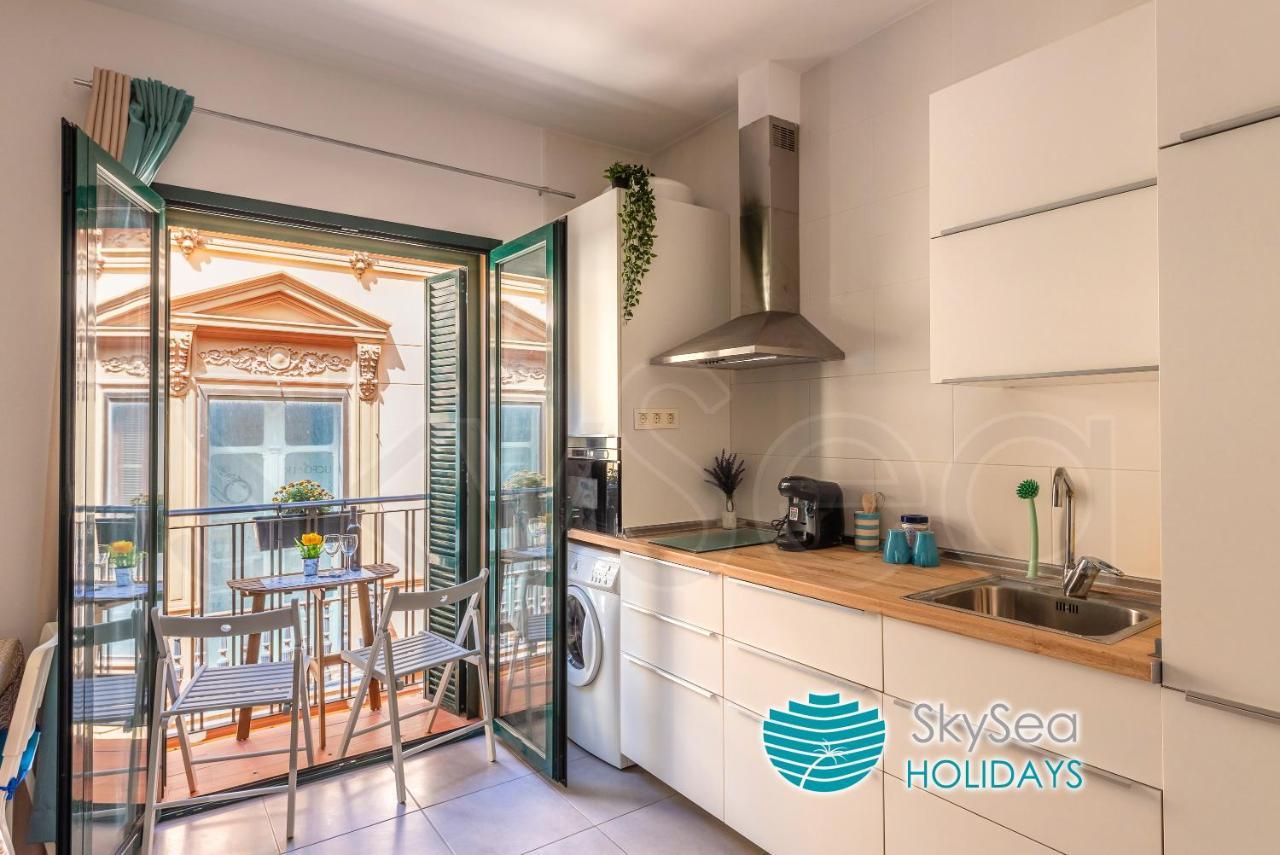 Skysea Holidays City Center Suites Málaga Buitenkant foto