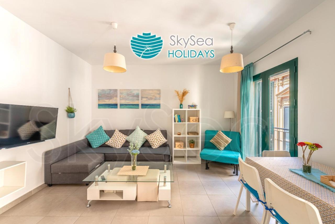 Skysea Holidays City Center Suites Málaga Buitenkant foto